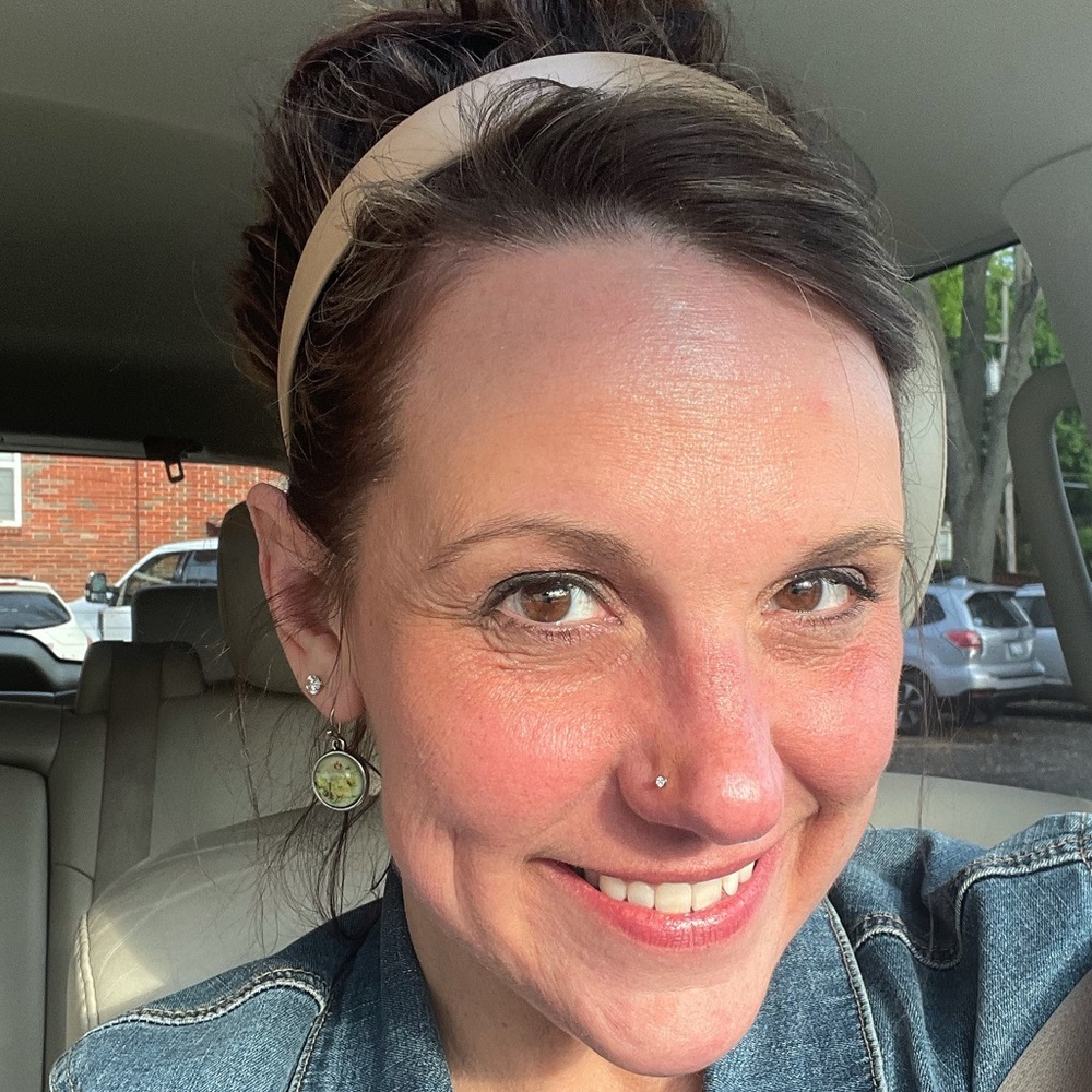 Meet your Posher, Andria